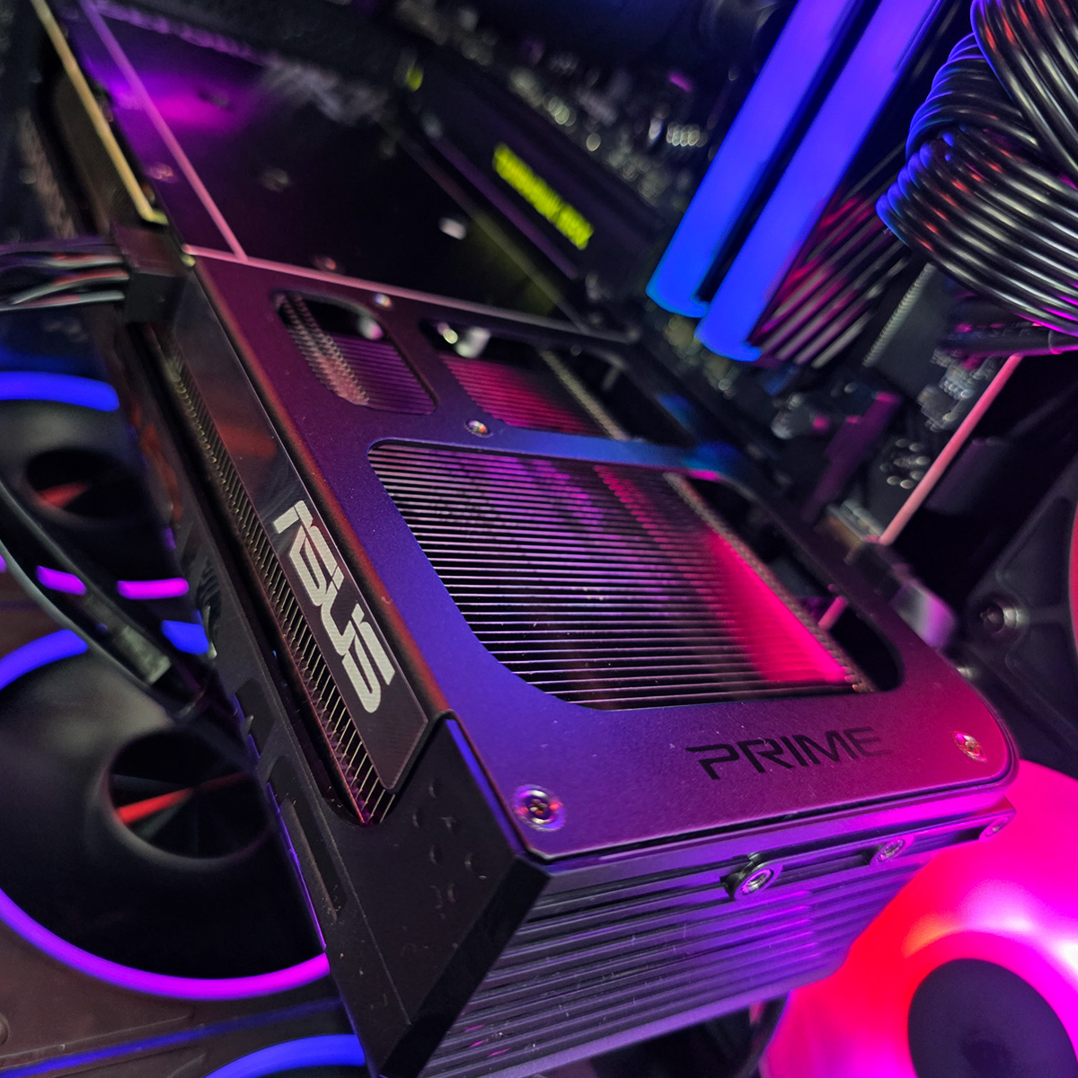 PC Gamer RTX 5060 TI Expert 9900X